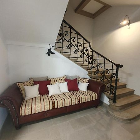 Hotel Dvorec Tolmin Esterno foto